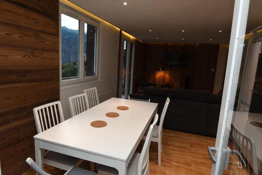 Logement Renove Avec Vue Panoramique La Saussaz 외부 사진